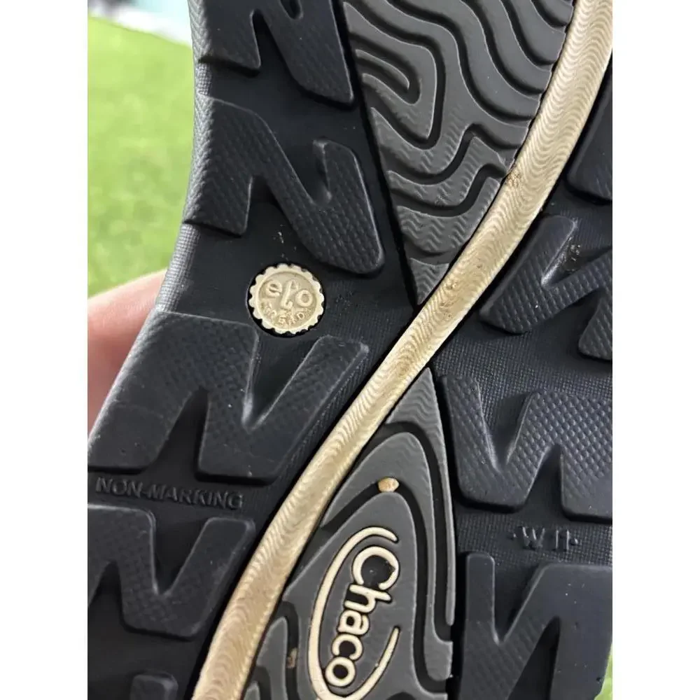 Chacos Womens 11 Black Strappy Outdoor Sandals‎ with Textured Footbed
